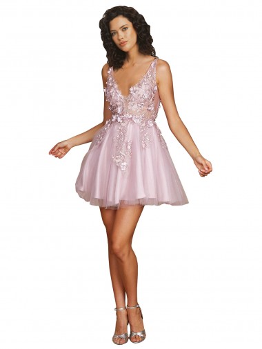 Sleeveless V-Neckline Short Cocktail Dress with Embellished Lace Appliques